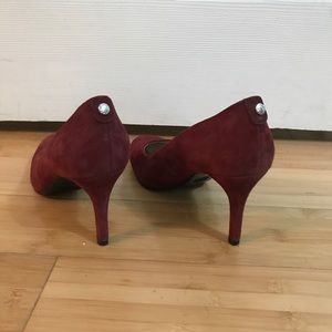 Michael Kors Shoes - Like-New Michael Kors Heels Michael Kors Shoes - Like-New Michael Kors Heels